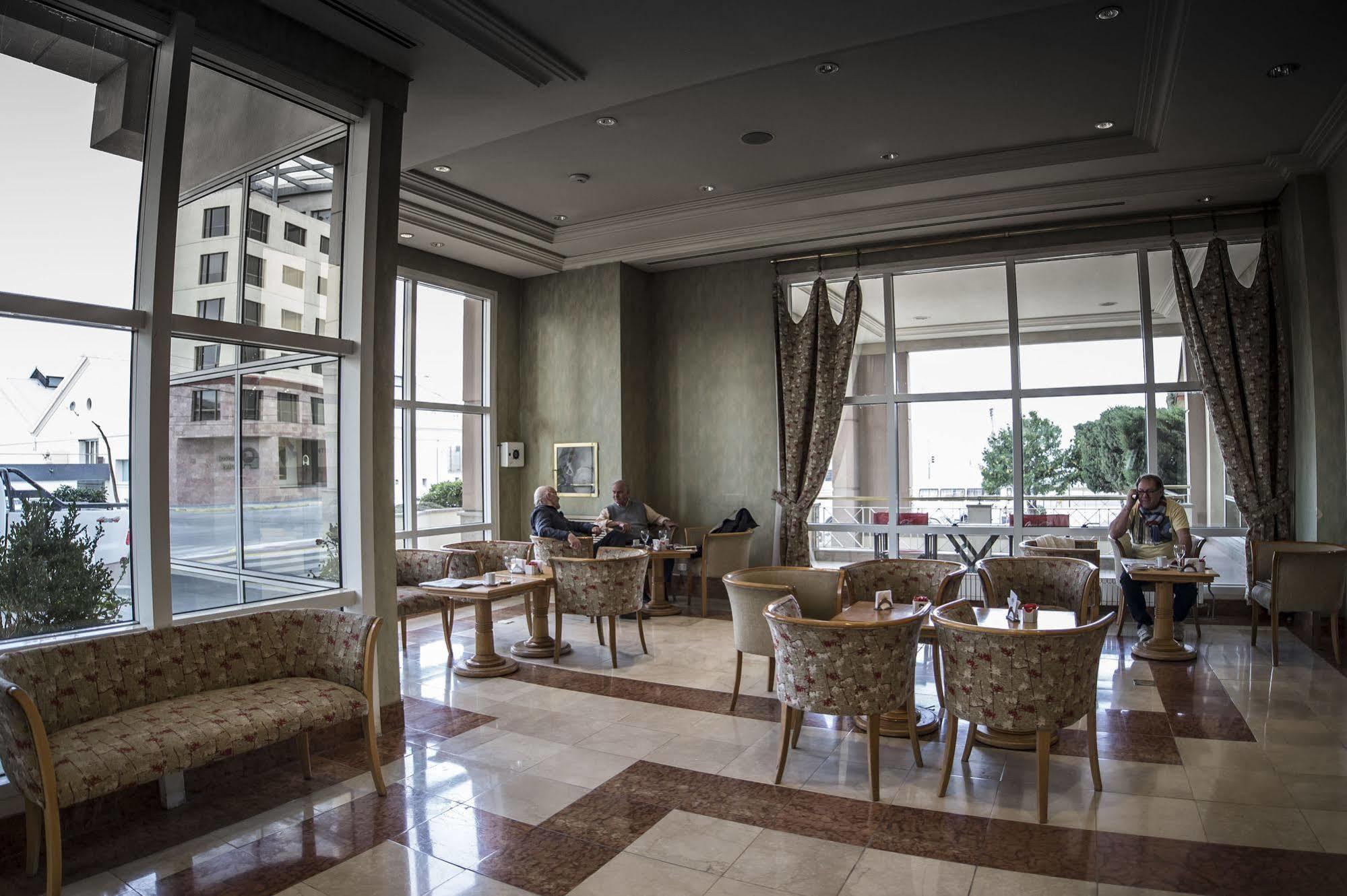 Lucania Palazzo Hotel Comodoro Rivadavia Ngoại thất bức ảnh