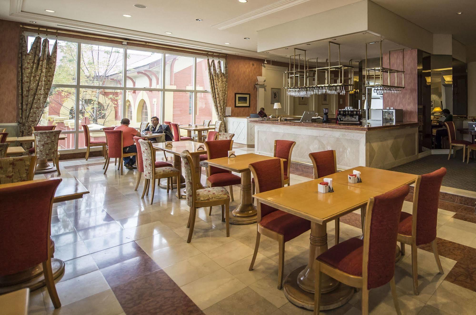 Lucania Palazzo Hotel Comodoro Rivadavia Ngoại thất bức ảnh
